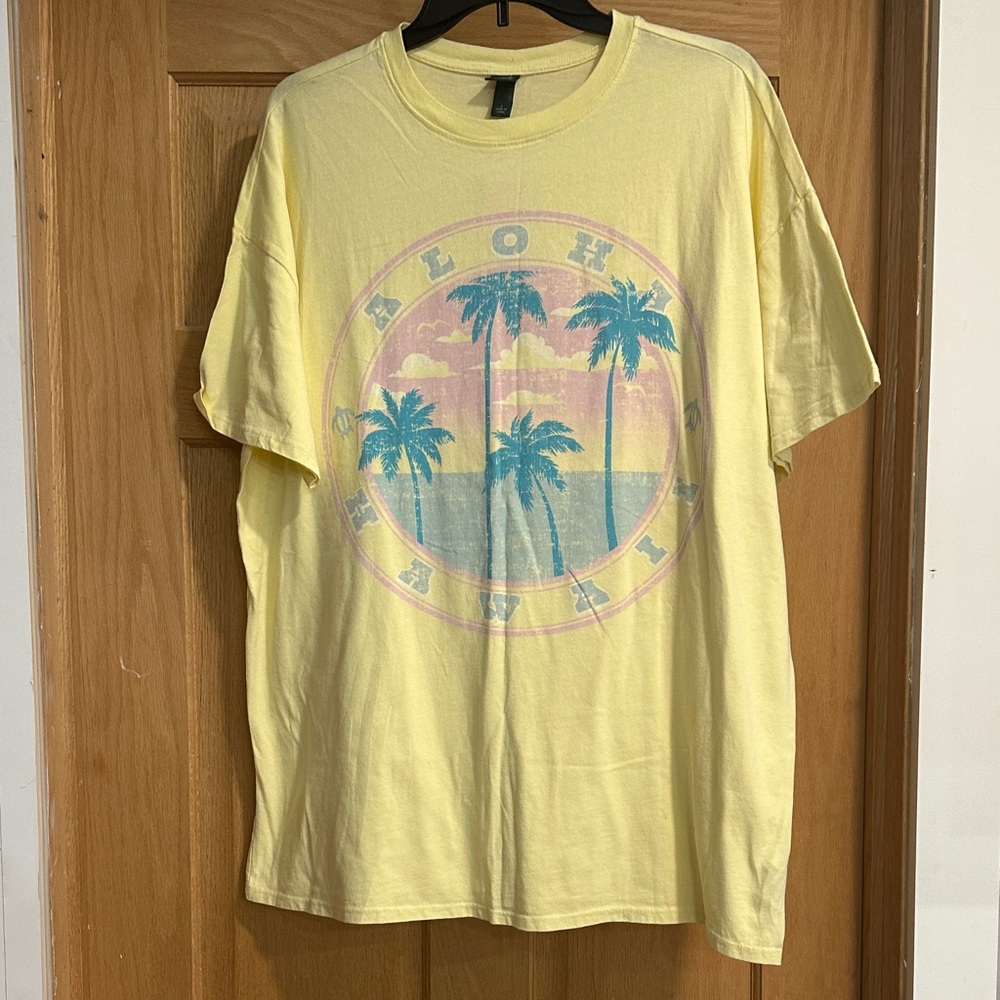 Wild Fable Pastel Yellow Palm Tree Tee